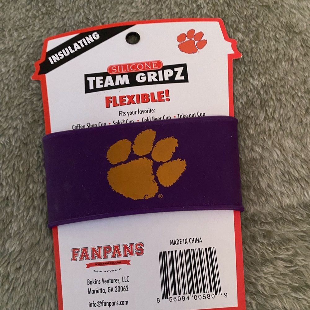 Silicone team logo cup grip. Clemson University